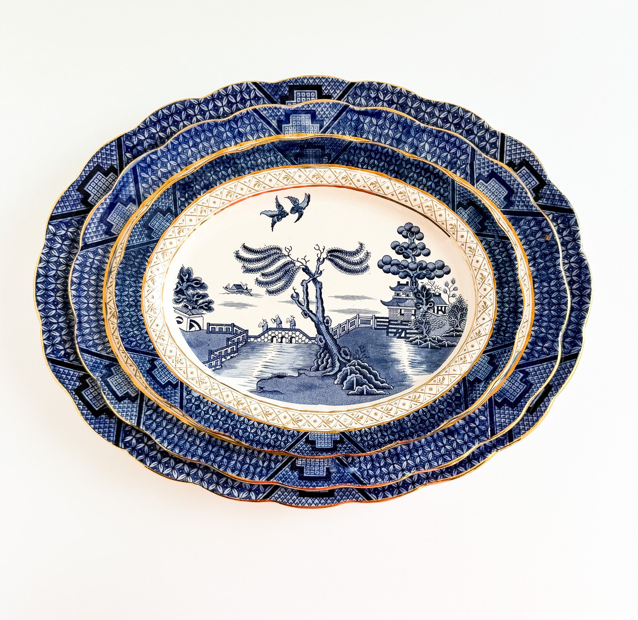 Antique Booths Real Old Willow Graduated Oval Platter Set (3) – Blue & White Transferware, England